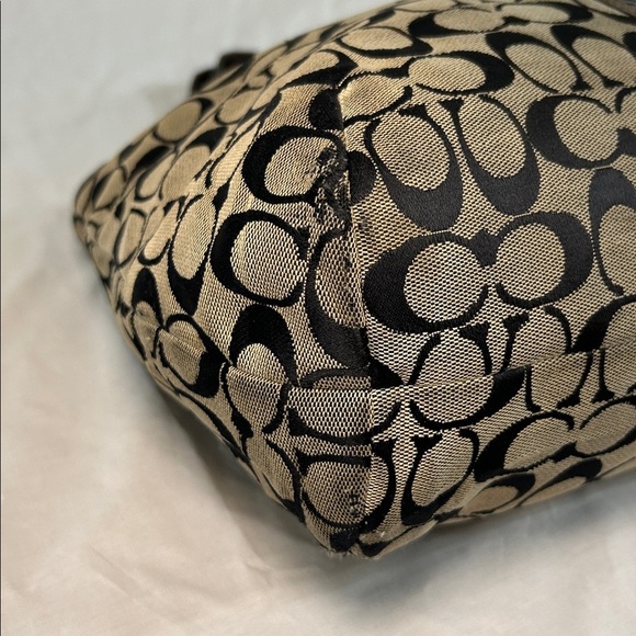 Coach F31444 Brown and Black Signature Snake Shoulder Bag - Picture 8 of 12